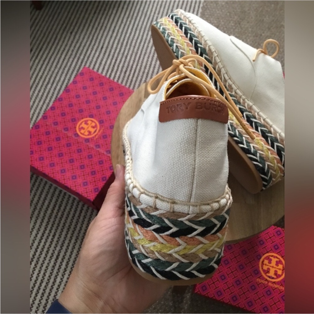 TORY BURCH-WEEKEND SALE - Picture 7 of 16
